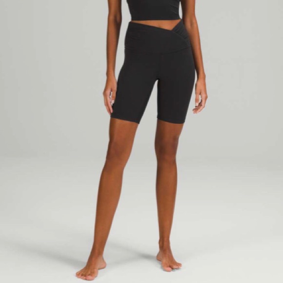 lululemon Align Ruched Waist HR Short 8" Black Sizes 4 & 6 NWT - Picture 2 of 3